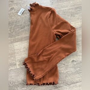 Old Navy Women's Long Sleeve Top in Rust
